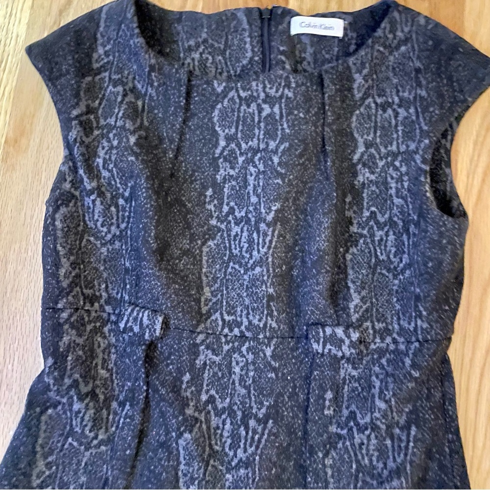 Calvin Klein 4 grey black work dress snakeskin